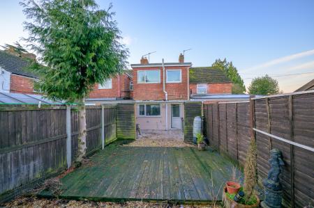 2 bedroom Terraced House for sale in Main Road, Hundleby, PE23