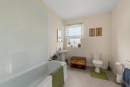 3 bedroom End of terrace house for sale in West End, Spilsby, PE23