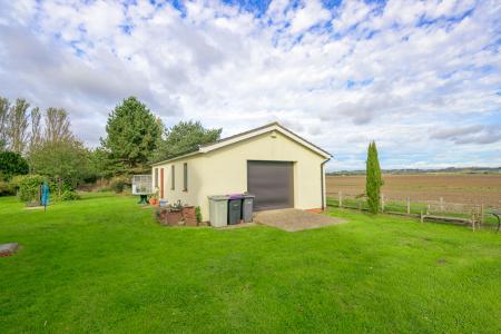 4 bedroom Detached house for sale in Poppy Pole Lane, Stickford, PE22