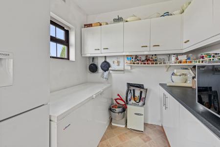 4 bedroom Detached house for sale in Poppy Pole Lane, Stickford, PE22