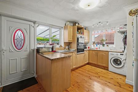 2 bedroom Detached bungalow for sale in Lancaster Close, Great Steeping, PE23