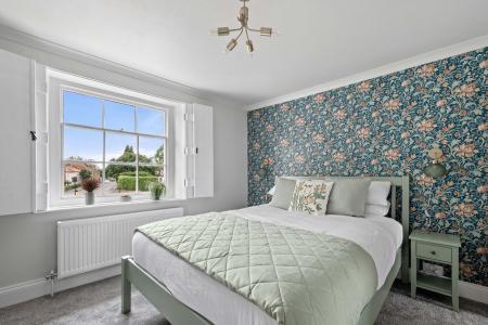 3 bedroom Terraced House for sale in West Street, Horncastle, LN9