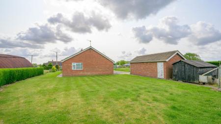 3 bedroom Detached bungalow for sale in Cul De Sac, Stickford, PE22