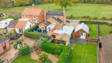 3 bedroom Detached house for sale in Firsby, Spilsby, PE23