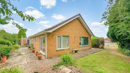 3 bedroom Detached bungalow for sale in Boston Road, Spilsby, PE23