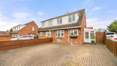 3 bedroom Semi-detached house for sale in Christopher Road, Alford, LN13