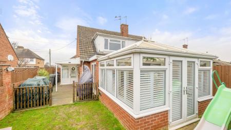 3 bedroom Semi-detached house for sale in Christopher Road, Alford, LN13