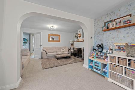 3 bedroom Semi-detached house for sale in Christopher Road, Alford, LN13