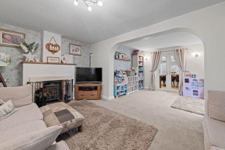3 bedroom Semi-detached house for sale in Christopher Road, Alford, LN13