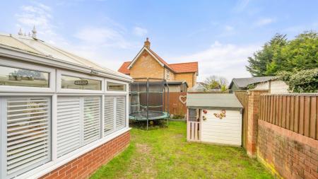 3 bedroom Semi-detached house for sale in Christopher Road, Alford, LN13