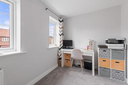 2 bedroom End of terrace house for sale in Lee Avenue, Coningsby, LN4