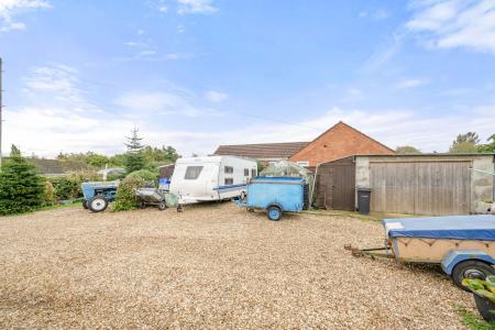 4 bedroom Detached house for sale in Fen Road, Stickford, PE22