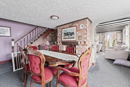 4 bedroom Detached house for sale in Fen Road, Stickford, PE22