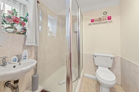 4 bedroom Detached house for sale in Fen Road, Stickford, PE22