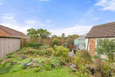 4 bedroom Detached house for sale in Fen Road, Stickford, PE22