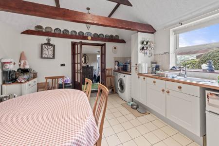 4 bedroom Detached house for sale in Fen Road, Stickford, PE22