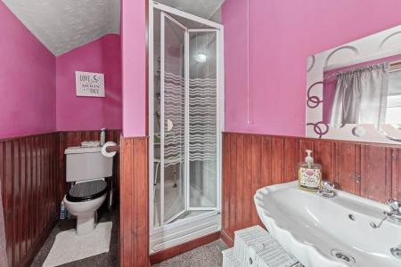 4 bedroom Detached house for sale in Fen Road, Stickford, PE22