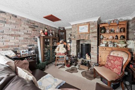 4 bedroom Detached house for sale in Fen Road, Stickford, PE22