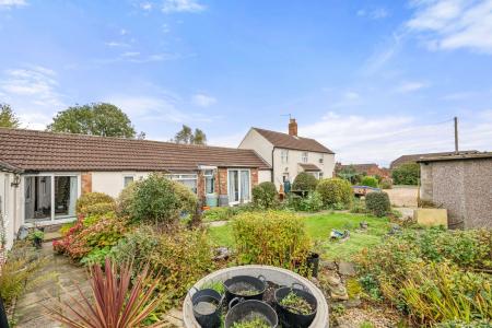 4 bedroom Detached house for sale in Fen Road, Stickford, PE22