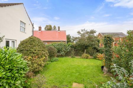 4 bedroom Detached house for sale in Fen Road, Stickford, PE22