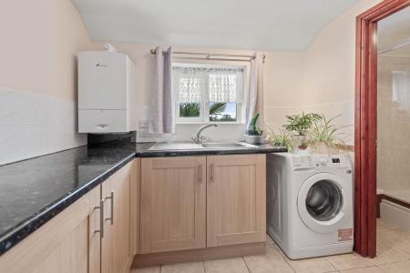 4 bedroom Detached house for sale in Fen Road, Stickford, PE22