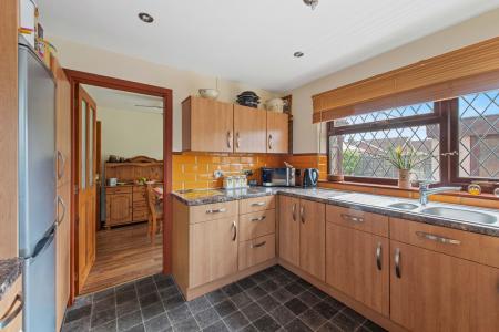 2 bedroom Detached bungalow for sale in Station Road, Willoughby, LN13