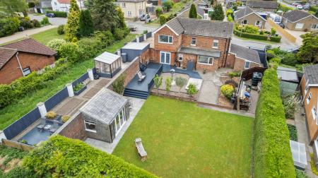 4 bedroom Detached house for sale in Station Road, Willoughby, LN13