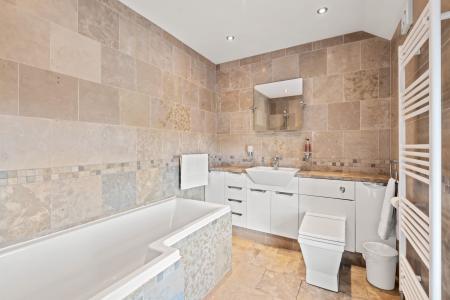 4 bedroom Detached house for sale in Station Road, Willoughby, LN13