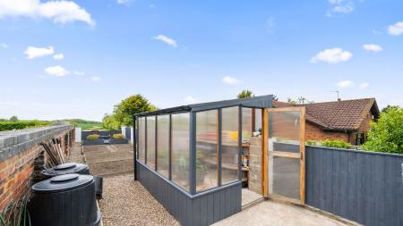 4 bedroom Detached house for sale in Station Road, Willoughby, LN13