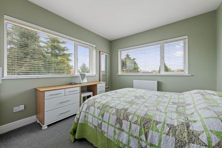 4 bedroom Detached house for sale in Station Road, Willoughby, LN13