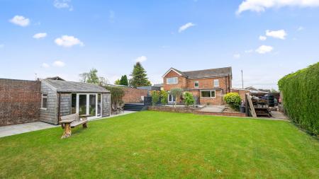 4 bedroom Detached house for sale in Station Road, Willoughby, LN13