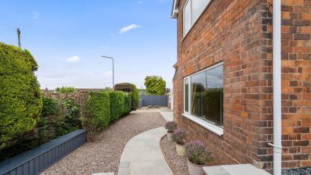 4 bedroom Detached house for sale in Station Road, Willoughby, LN13