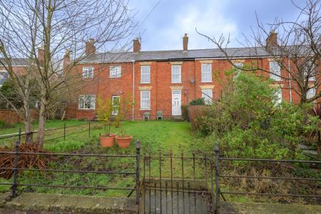 3 bedroom Terraced House for sale in Halton Road, Spilsby, PE23