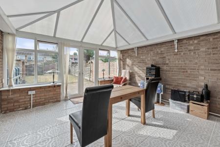 2 bedroom Terraced House for sale in Clinton Park, Tattershall, LN4