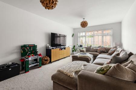4 bedroom Detached house for sale in Malt Kiln Crescent, Horncastle, LN9