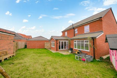 4 bedroom Detached house for sale in Malt Kiln Crescent, Horncastle, LN9