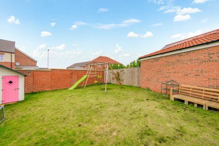 4 bedroom Detached house for sale in Malt Kiln Crescent, Horncastle, LN9