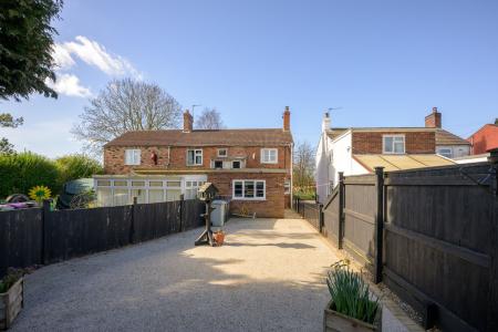 2 bedroom Semi-detached house for sale in Chapel Lane, Baumber, LN9