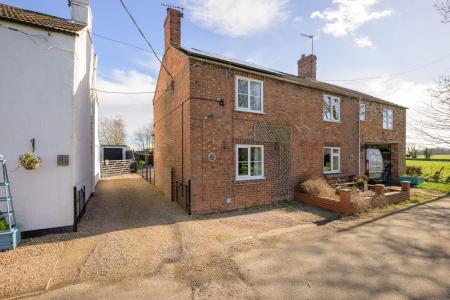 2 bedroom Semi-detached house for sale in Chapel Lane, Baumber, LN9