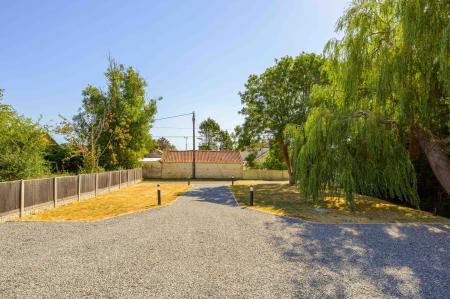 3 bedroom Detached house for sale in Sandy Lane, Great Steeping, PE23