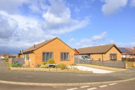 1 bedroom Detached bungalow for sale in Robinson Avenue, Alford, LN13