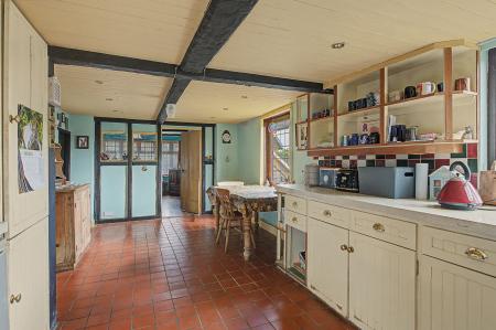 4 bedroom Detached house for sale in Main Road, Willoughby, LN13