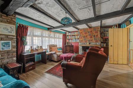 4 bedroom Detached house for sale in Main Road, Willoughby, LN13