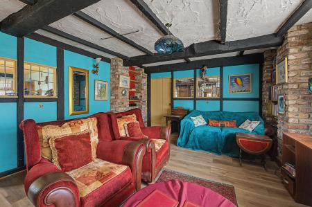 4 bedroom Detached house for sale in Main Road, Willoughby, LN13