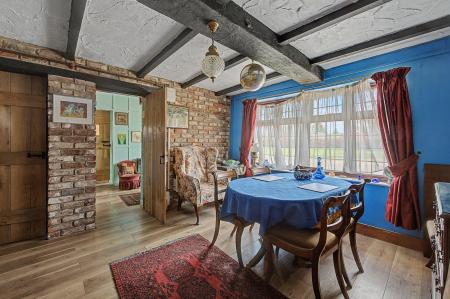 4 bedroom Detached house for sale in Main Road, Willoughby, LN13