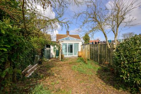 2 bedroom Semi-detached house for sale in Main Road, East Kirkby, PE23