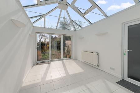 2 bedroom Semi-detached house for sale in Main Road, East Kirkby, PE23