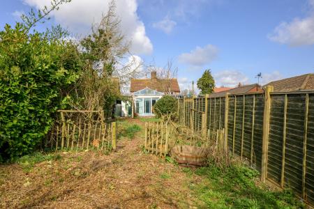 2 bedroom Semi-detached house for sale in Main Road, East Kirkby, PE23