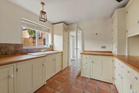 2 bedroom Semi-detached house for sale in Main Road, East Kirkby, PE23