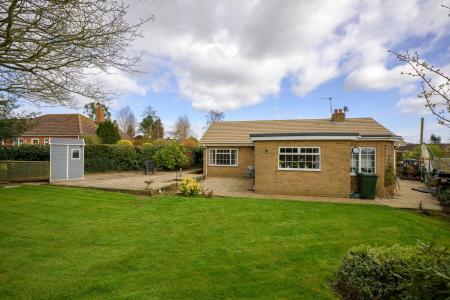 4 bedroom Detached bungalow for sale in Bond Hays Lane, Hagworthingham, PE23